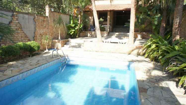 piscina-poço-artesiana--casa-vila-suíssa-imobiliaria-dsakai-venda