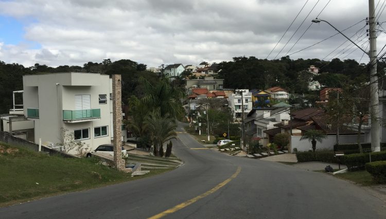 Condomínio Aruã Av.