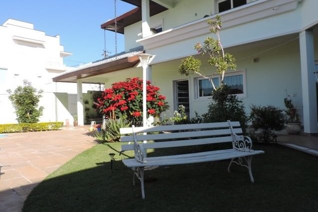 aruã-venda-sakaiimoveis-480m2-quintal