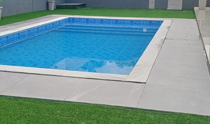 casa-700m2-piscina-4-suites-condomio-fechado-monterrey-venda-lareira-forno (27)