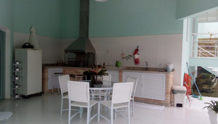 casa-4-suites-cond-reserva-ibirapitanga-490m2-3-salas-lareira-piscina (66)