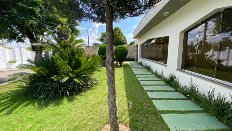 casa-térrea-5-suites-350m2-vila-oliveira (14)