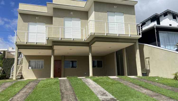 sobrado-3-suites-churrasqueira-forno-aquecimento-solar-3-vagas-cozinha-ecopark-317m2-venda (1)