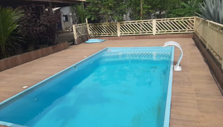 sitio-urbano-1000m2-piscina-campos-casa-3-dorm-mogi (10)