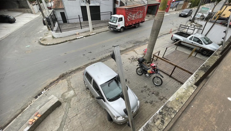 4saloes-comerciais-botujuru-2-pavimentos-mais-casa-venda (13)