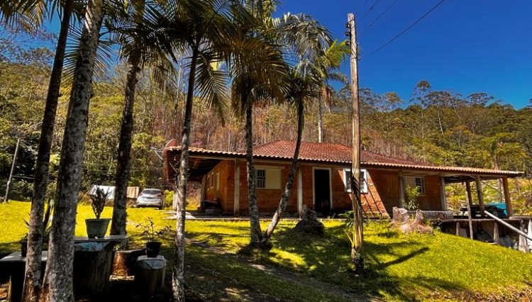 sitio-quatinga-venda-piscina-casa-sede-lago-casa-caseiro-78000.m2 (19)