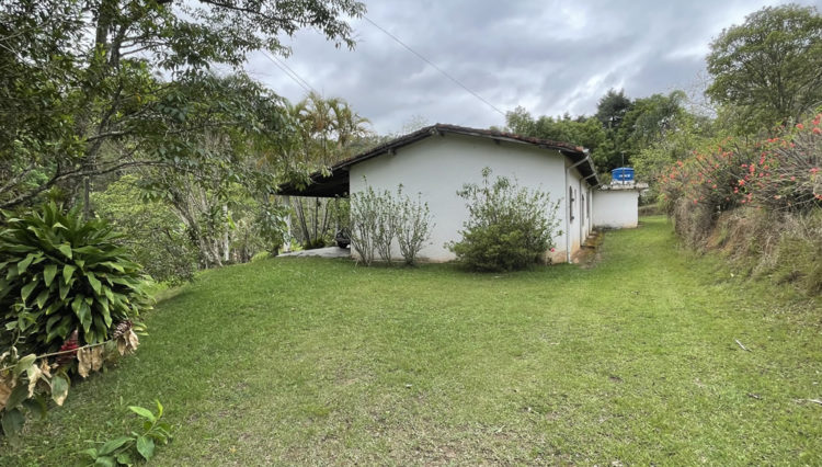 sitio-20mil-m2-venda-serra-itapeti-mogi-corrego-casa-sede (17)