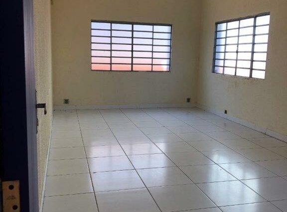 predio-comercial-8salas-recpeção-vagas-grande-faxada-centro440m2 (3)